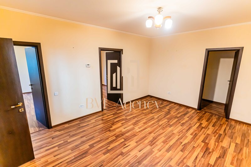 Calea Calarasi  Strada Iuliu Valaori- Sector 3